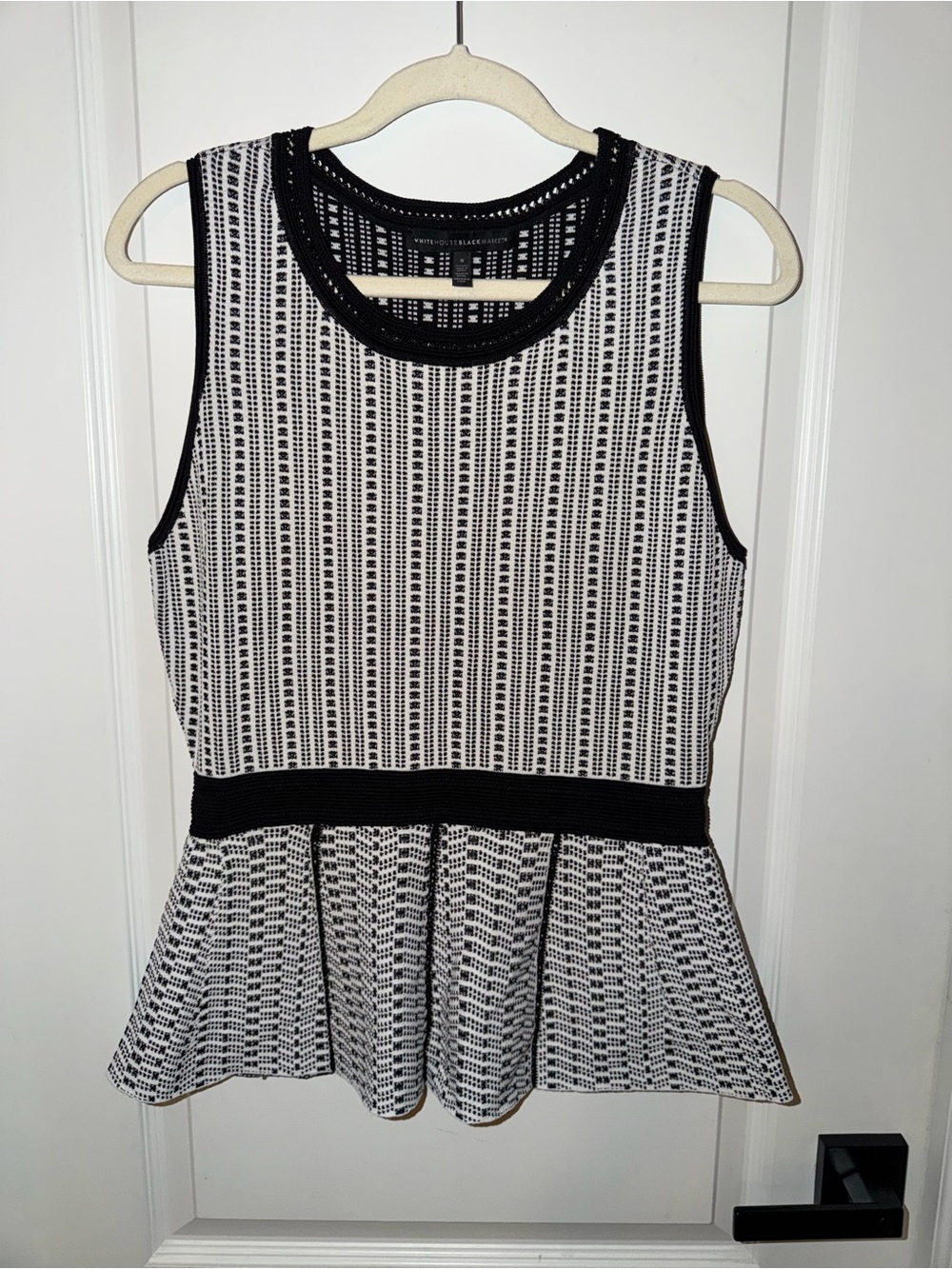 White House Black Market Women’s Small Black White Peplum Knit Sleeveless Top